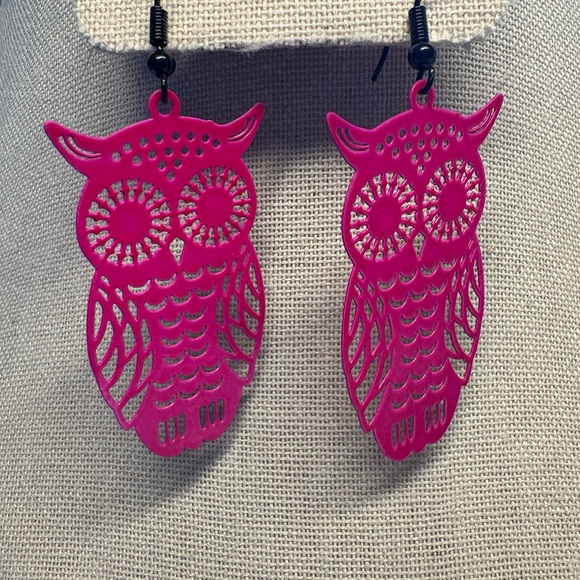 Pink Owl Earrings - Picture 2 of 3